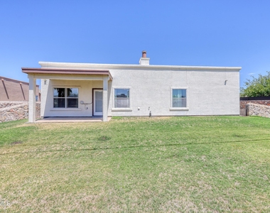 5601 Valley Maple Drive - Photo Thumbnail 32