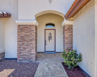 5601 Valley Maple Drive - Photo Thumbnail 4