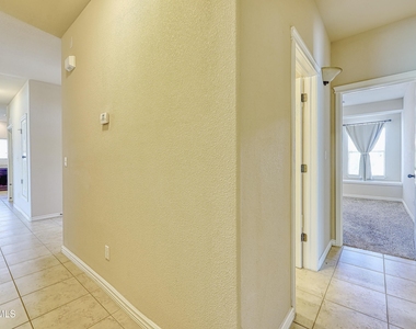 5601 Valley Maple Drive - Photo Thumbnail 17