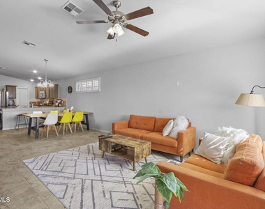 3917 Desert Dunes Drive - Photo Thumbnail 15