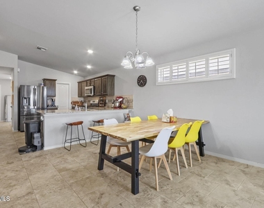 3917 Desert Dunes Drive - Photo Thumbnail 11