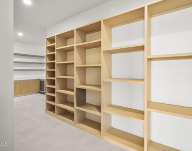 11337 Ardelle Avenue - Photo Thumbnail 25