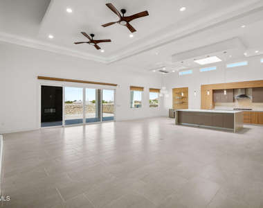 11337 Ardelle Avenue - Photo Thumbnail 4