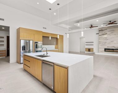 11337 Ardelle Avenue - Photo Thumbnail 14