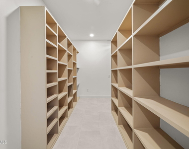 11337 Ardelle Avenue - Photo Thumbnail 24
