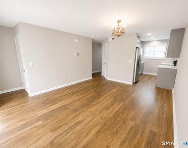 511 Main Street - Photo Thumbnail 2