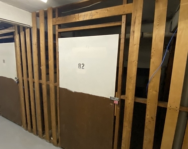 244 Glenbrook Road - Photo Thumbnail 10