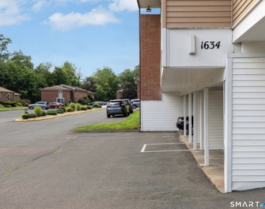 1634 Farmington Avenue - Photo Thumbnail 25