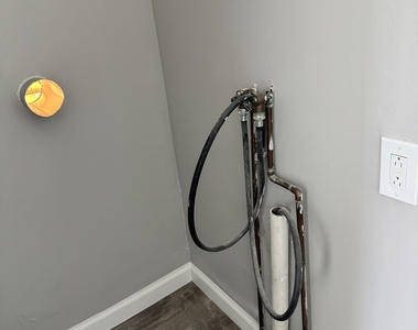405 Wolcott Road - Photo Thumbnail 13