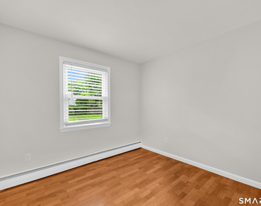 7 Olson Avenue - Photo Thumbnail 11
