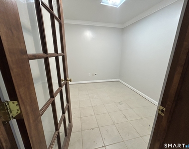 14 Normandy Drive - Photo Thumbnail 20