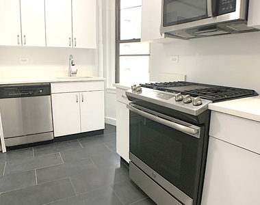 Central Park West - Photo Thumbnail 2