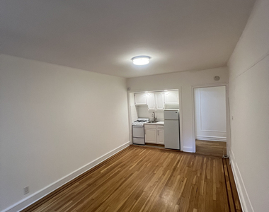 East 51st Street - Photo Thumbnail 1