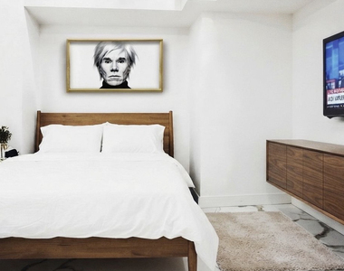 248 West 35th Street - Photo Thumbnail 3