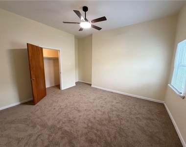 1412 Main St - Photo Thumbnail 23