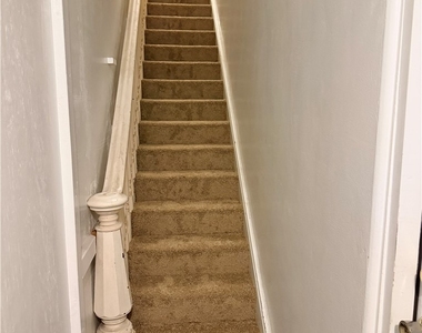 1412 Main St - Photo Thumbnail 2