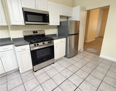 1412 Main St - Photo Thumbnail 6