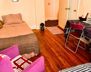 7 East 17th Street - Photo Thumbnail 1