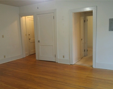 2600 James Street - Photo Thumbnail 2