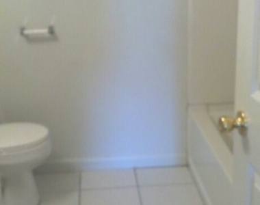 708 North Avenue - Photo Thumbnail 3