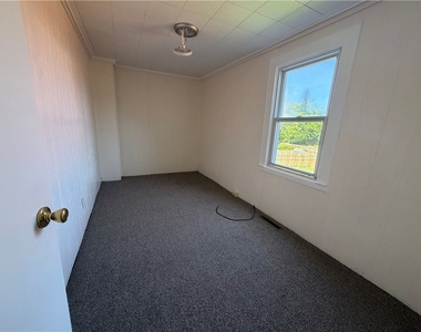 1846 Ridge Road - Photo Thumbnail 8