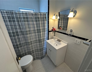 394 Taunton Place - Photo Thumbnail 24