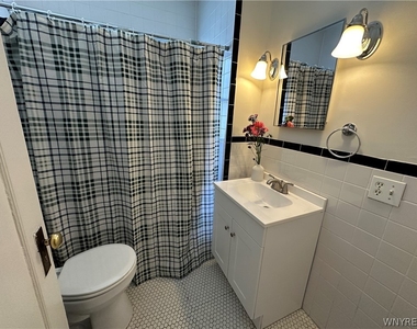 394 Taunton Place - Photo Thumbnail 22