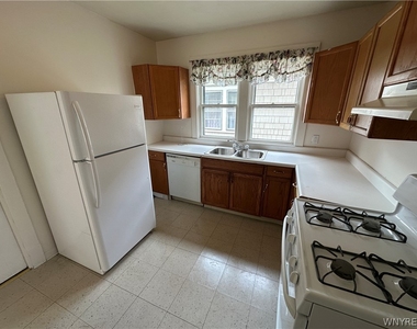 394 Taunton Place - Photo Thumbnail 14