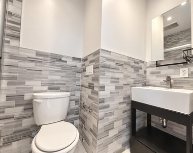 953 Columbus Avenue - Photo Thumbnail 14