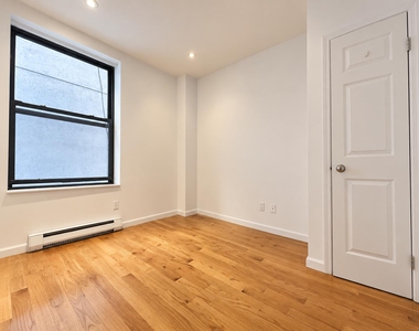 953 Columbus Avenue - Photo Thumbnail 11
