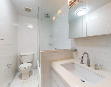 East 38th Street - Photo Thumbnail 4