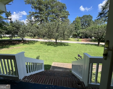 6695 Courtney Drive - Photo Thumbnail 3