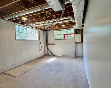 6695 Courtney Drive - Photo Thumbnail 22