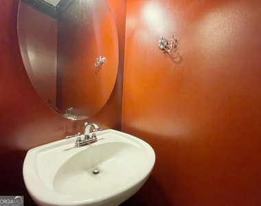 401 Norton Crossing - Photo Thumbnail 8