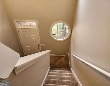 6129 Brookechase Lane - Photo Thumbnail 14