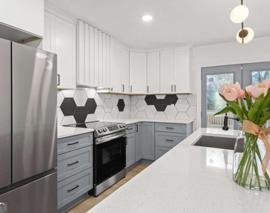 203 Wendell Drive Se - Photo Thumbnail 10