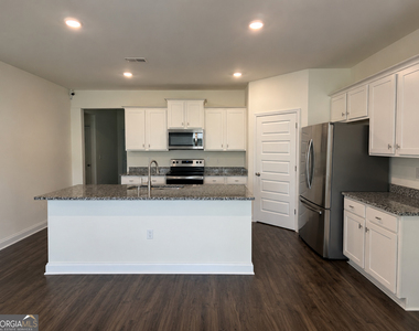 236 Sullivan Street - Photo Thumbnail 3