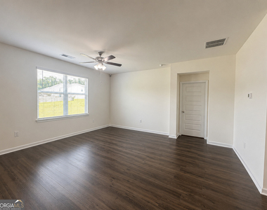 236 Sullivan Street - Photo Thumbnail 5