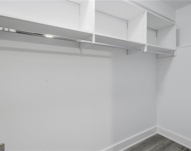 230 Pinebridge Court - Photo Thumbnail 35