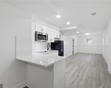 230 Pinebridge Court - Photo Thumbnail 43