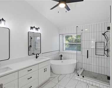 230 Pinebridge Court - Photo Thumbnail 22