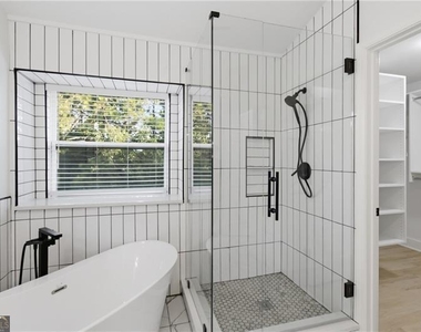 230 Pinebridge Court - Photo Thumbnail 25