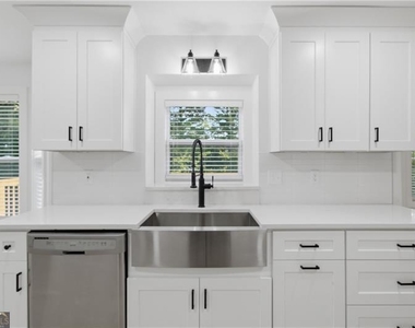 230 Pinebridge Court - Photo Thumbnail 10