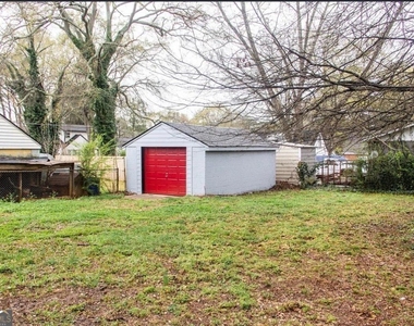 2418 Crestview Avenue - Photo Thumbnail 3