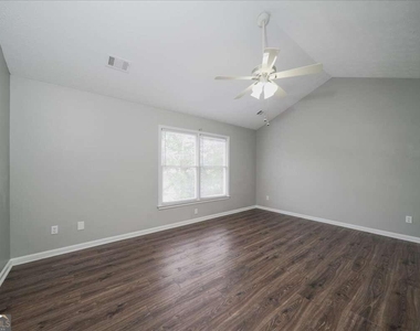 4085 Pineset Drive - Photo Thumbnail 18