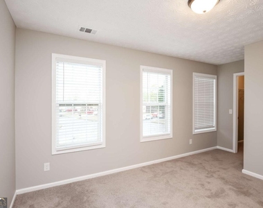 2454 Canary Court - Photo Thumbnail 13