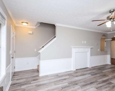 2454 Canary Court - Photo Thumbnail 4