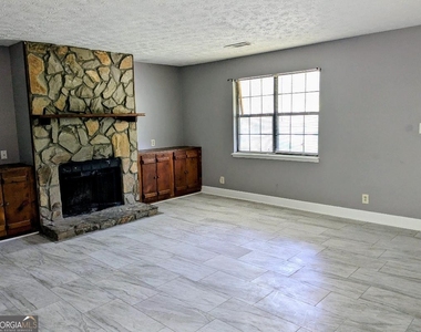 5695 Liberty Road - Photo Thumbnail 2