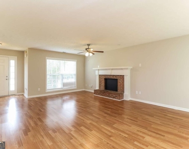 1387 Bramlett Forest Court - Photo Thumbnail 6
