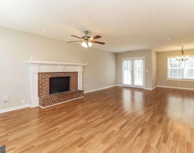 1387 Bramlett Forest Court - Photo Thumbnail 7